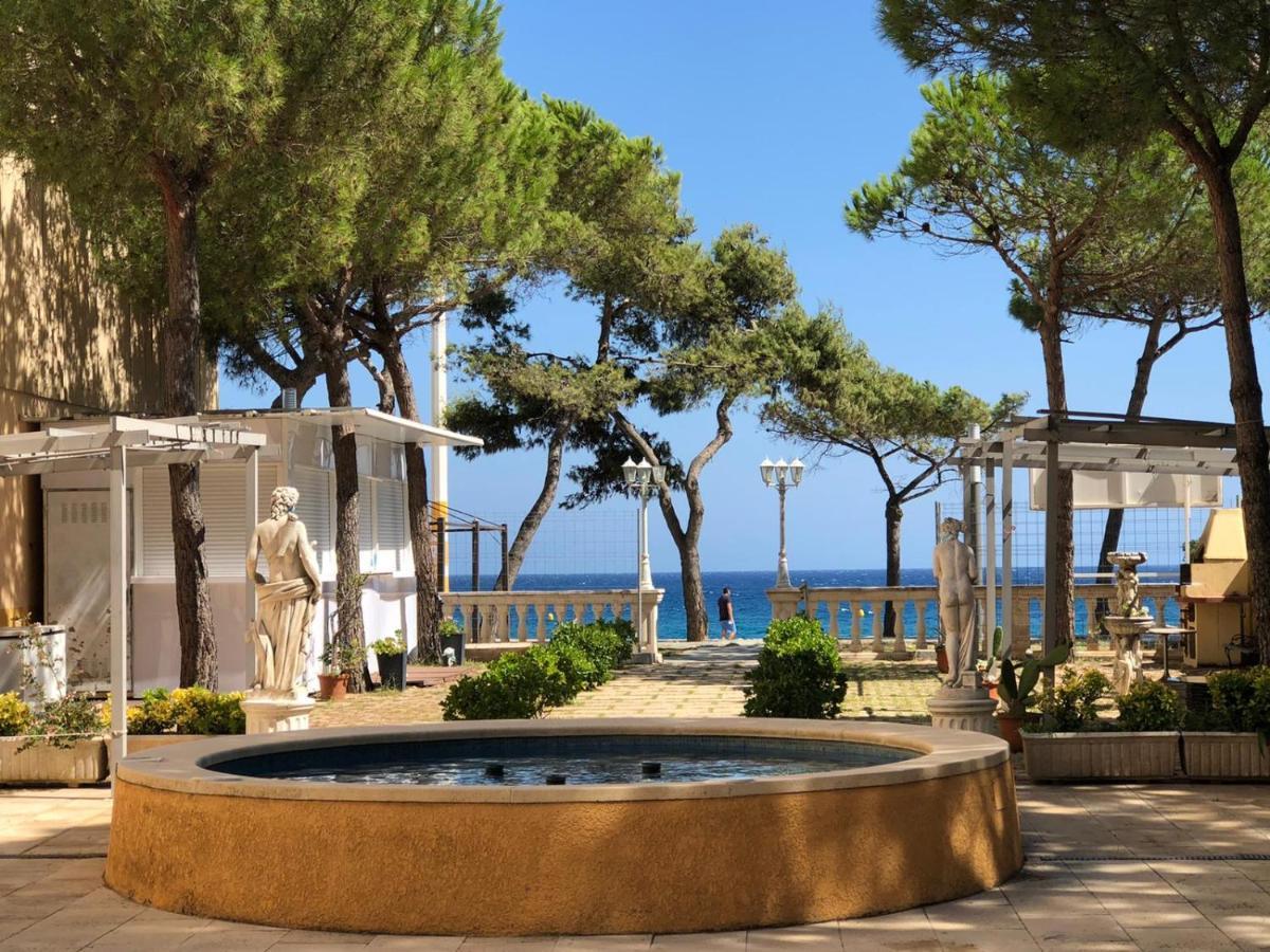 Hotel Pete Platja d'Aro Exteriör bild